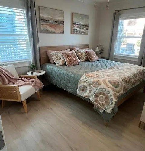 Coral B-1 - Water Views! Ground Floor Apartment *